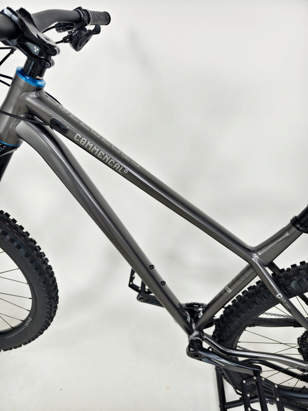 Commencal META HT AM 2023 / Custom-Built / Large / Very Good Condition