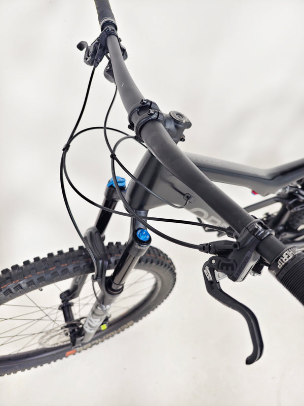 Orbea Occam Carbon / Custom-Built / LARGE / Est. value: £4,000 / Very Good Condition
