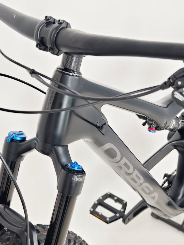 Orbea Occam Carbon / Custom-Built / LARGE / Est. value: £4,000 / Very Good Condition