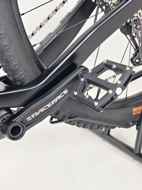 Orbea Occam Carbon / Custom-Built / LARGE / Est. value: £4,000 / Very Good Condition