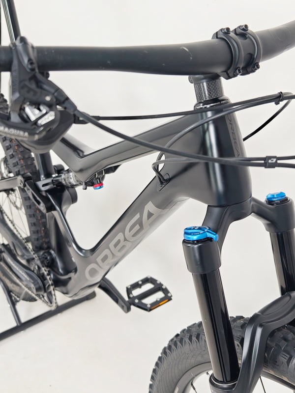 Orbea Occam Carbon / Custom-Built / LARGE / Est. value: £4,000 / Very Good Condition