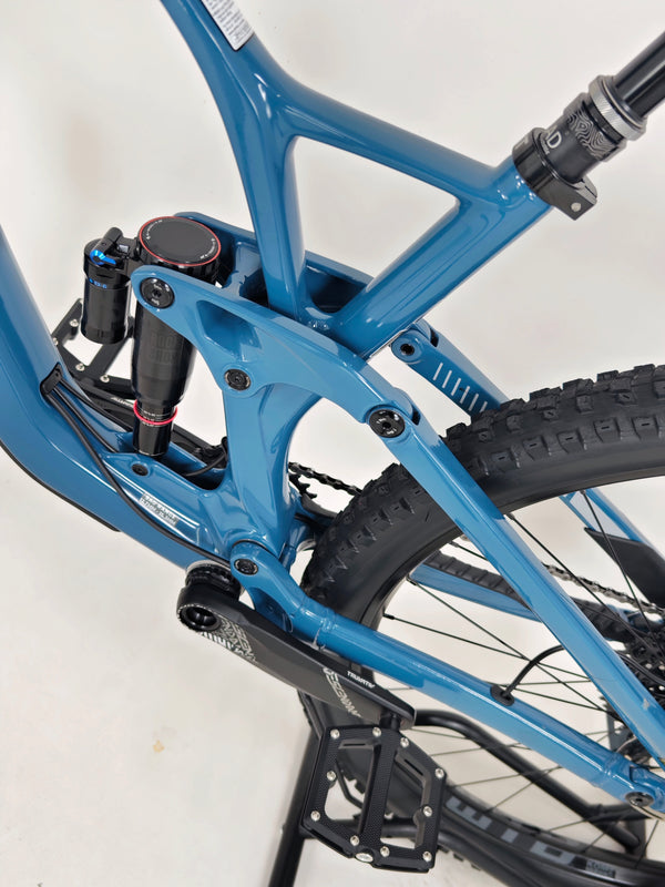 GT Sensor Carbon Pro 2024 / LARGE / RRP £4,200.00 / Excellent Condition!