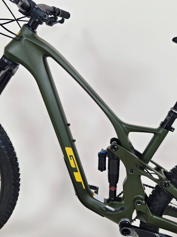 GT Force Carbon Pro Enduro Bike 2023 / MEDIUM / RRP: £4,700.00 / Excellent Condition!