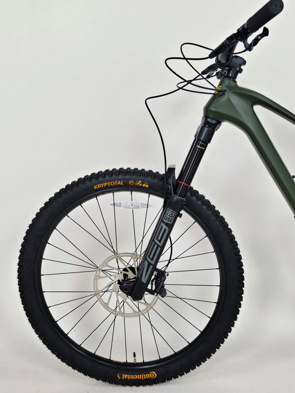 GT Force Carbon Pro Enduro Bike 2023 / MEDIUM / RRP: £4,700.00 / Excellent Condition!