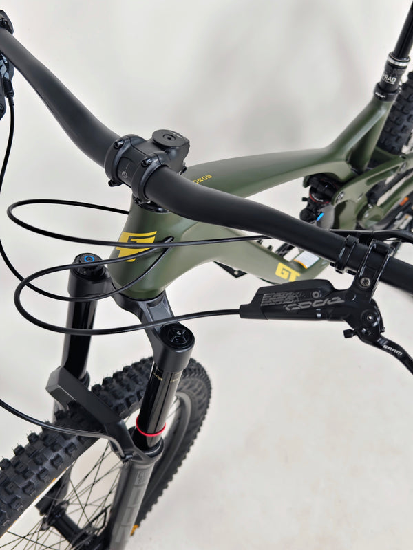 GT Force Carbon Pro Enduro Bike 2023 / MEDIUM / RRP: £4,700.00 / Excellent Condition!