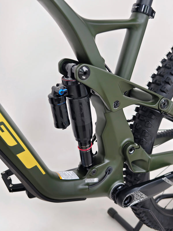 GT Force Carbon Pro Enduro Bike 2023 / MEDIUM / RRP: £4,700.00 / Excellent Condition!