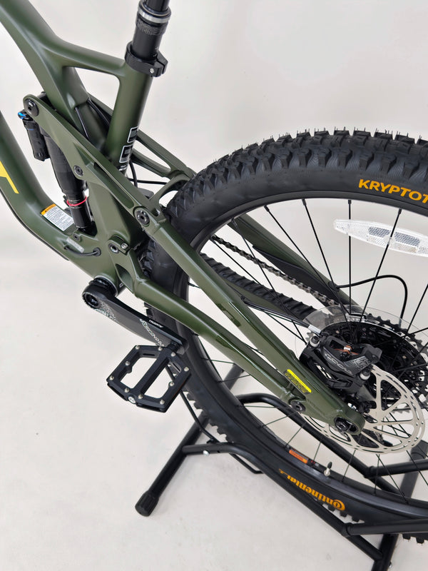 GT Force Carbon Pro Enduro Bike 2023 / MEDIUM / RRP: £4,700.00 / Excellent Condition!