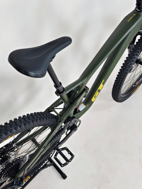 GT Force Carbon Pro Enduro Bike 2023 / MEDIUM / RRP: £4,700.00 / Excellent Condition!