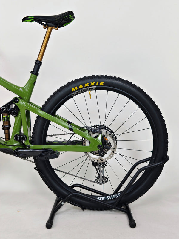 Pivot Switchblade Pro XT/XTR 2023 / LARGE / RRP: £8,100.00 / Very Good Condition