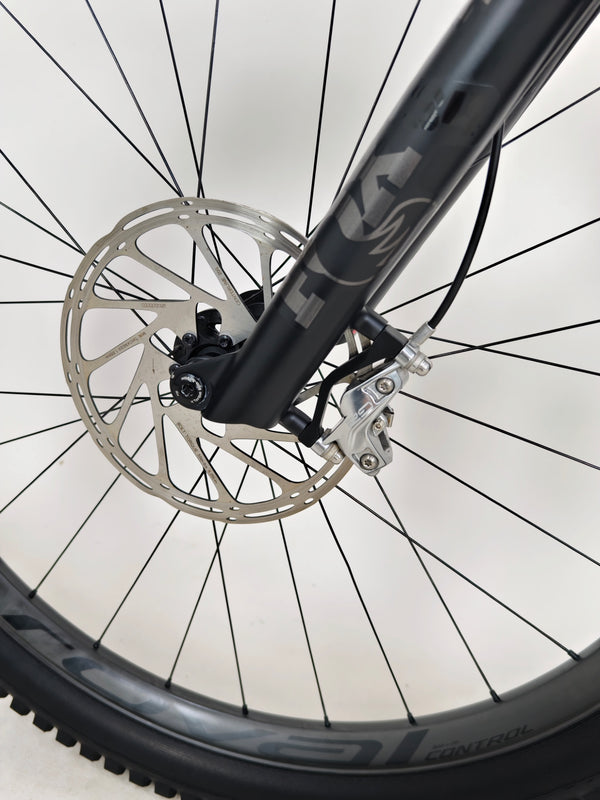 Specialized S-Works Stumpjumper AXS 2022 CARBON/ MEDIUM / RRP: £8,499.00 / Excellent Condition!