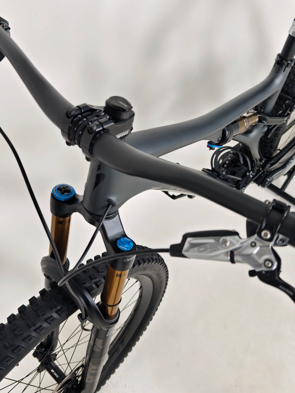 Specialized S-Works Stumpjumper AXS 2022 CARBON/ MEDIUM / RRP: £8,499.00 / Excellent Condition!