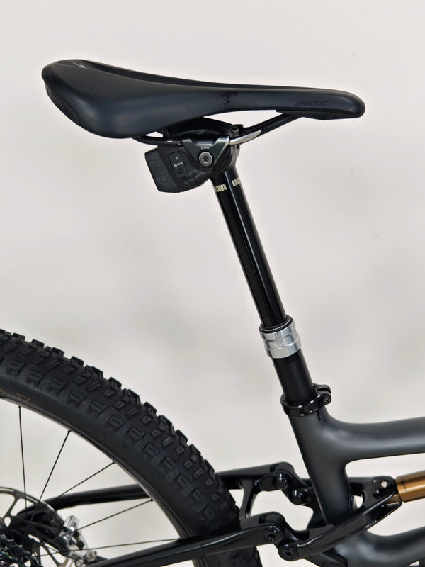 Specialized S-Works Stumpjumper AXS 2022 CARBON/ MEDIUM / RRP: £8,499.00 / Excellent Condition!