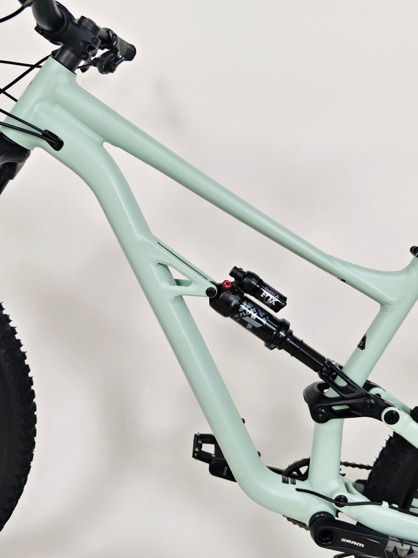 Specialized Status 160/ X-LARGE (S5) / RRP: £2,900.00 / Very Good Condition