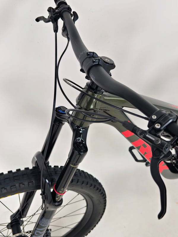 Trek Slash 7 2022 / ML/ 180 mm travel / RRP: £3,200.00 / Very Good Condition!