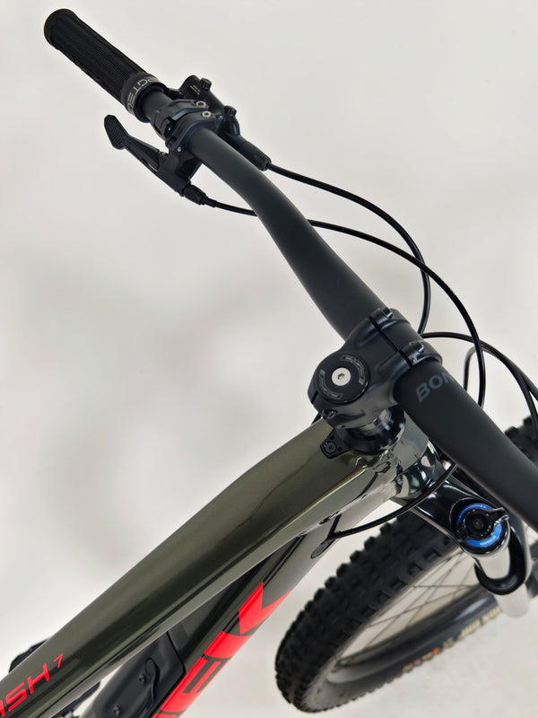 Trek Slash 7 2022 / ML/ 180 mm travel / RRP: £3,200.00 / Very Good Condition!