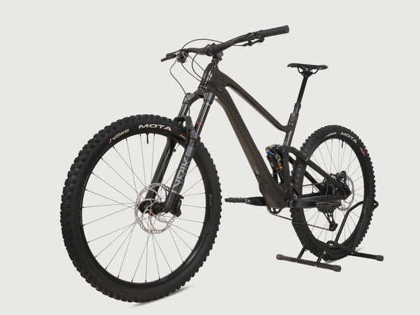 Lapierre Zesty AM CF 8.9 2023/ LARGE /Lyrik / RRP: £5,899.00 / LIKE NEW!