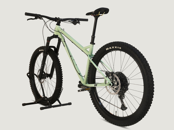 Orange P7 27.5 S 2023/ MEDIUM/ 27.5”/ RRP: £2,600.00 / Excellent Condition