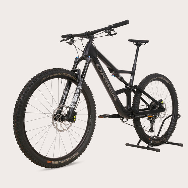 Orbea Occam Carbon / Custom-Built / LARGE / Est. value: £4,000 / Very Good Condition
