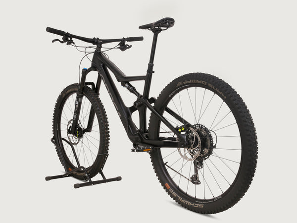 Orbea Occam Carbon / Custom-Built / LARGE / Est. value: £4,000 / Very Good Condition