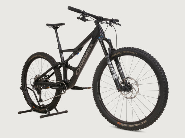 Orbea Occam Carbon / Custom-Built / LARGE / Est. value: £4,000 / Very Good Condition