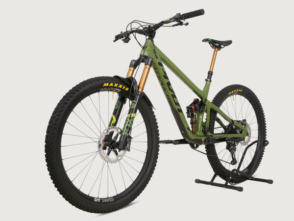 Pivot Switchblade Pro XT/XTR 2023 / LARGE / RRP: £8,100.00 / Very Good Condition
