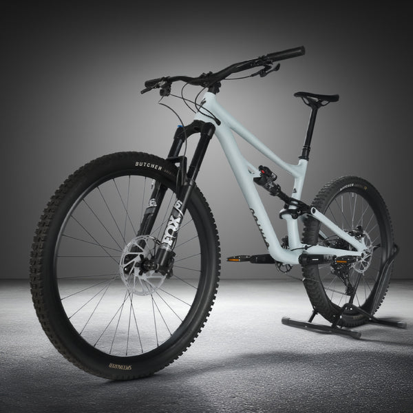 Specialized Status 160 2023 / LARGE (S4) / RRP: £2,900.00 / Very Good Condition