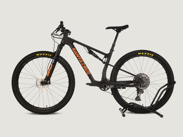 Santa Cruz Blur 4 C S 2022 / MEDIUM / RRP: £5,499.00 / Very Good Condition