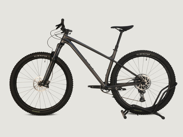 Specialized Fuse Comp 29 2023 / LARGE / Excellent Condition / RRP: £2,000.00