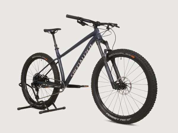 Specialized Fuse Sport 27.5 2023 / LARGE / RRP: £1,600.00 / Excellent Condition