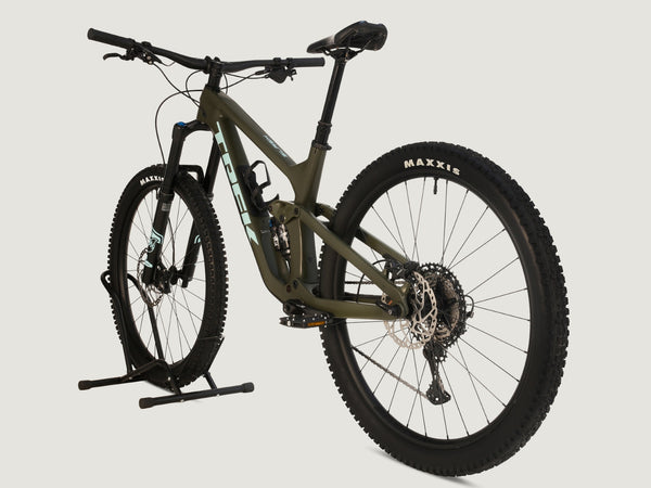 Trek Slash 9.7 SLX + XT 29 2022 / MEDIUM / RRP: £4,700.00 / Excellent Condition!