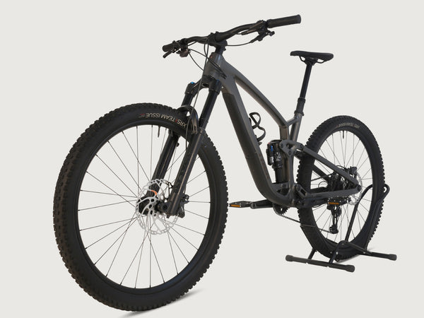 TREK Fuel EX 9.7 Gen 6 2023 CARBON / LARGE / RRP: £4,175.00 / Very Good Condition
