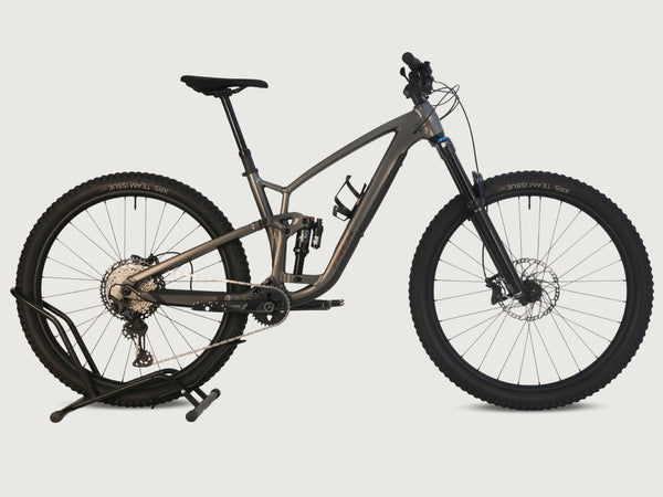 TREK Fuel EX 9.7 Gen 6 2023 CARBON / LARGE / RRP: £4,175.00 / Very Good Condition