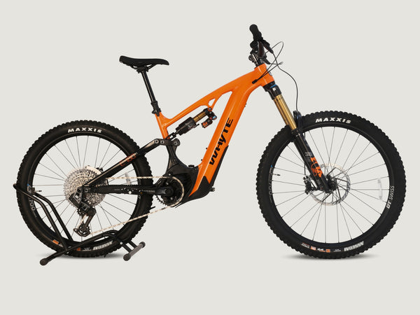 Whyte E-180 RSX Electric FS Bike 2025 / MEDIUM/ RRP: £5,499.00 / Like NEW! / Only 88 miles from new!