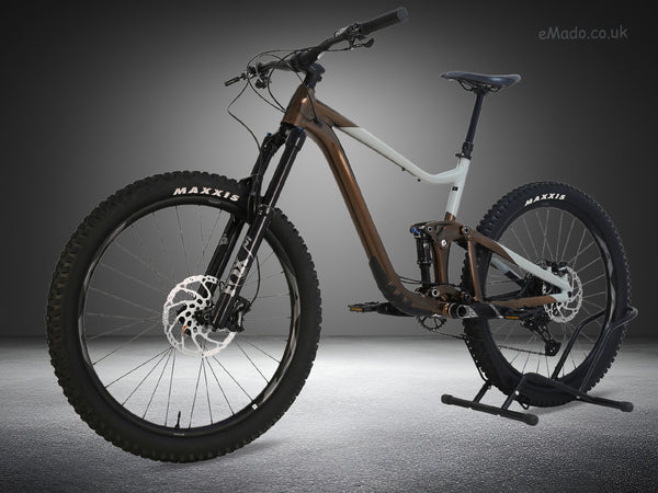 Giant Trance X 2 2023 / LARGE / RRP: £3,599 / Very Good Condition!