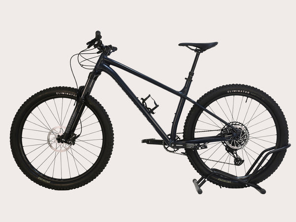 Specialized Fuse Sport 27.5 2024 / LARGE / RRP: £1,600.00 / Excellent Condition