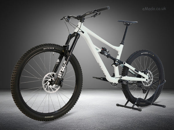 Specialized Status 160/ LARGE (S4) / RRP: £2,900.00 / Very Good Condition