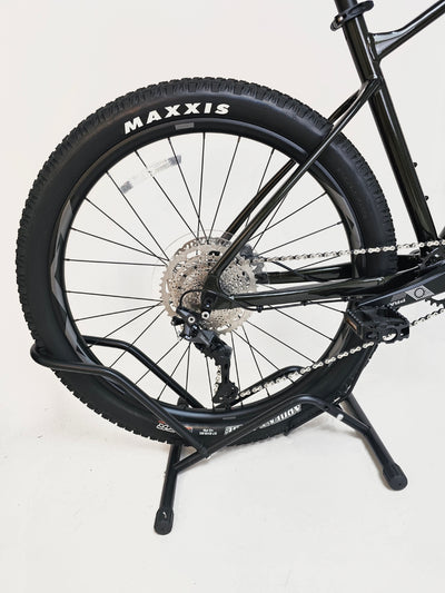 Giant Fathom 2 2022 / MEDIUM / RRP: £1,399.00 / Excellent Condition
