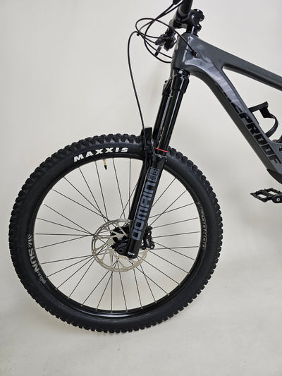Nukeproof Giga 297 Comp Carbon 2023 / MEDIUM / RRP: £3,599.00 / Excellent Condition!