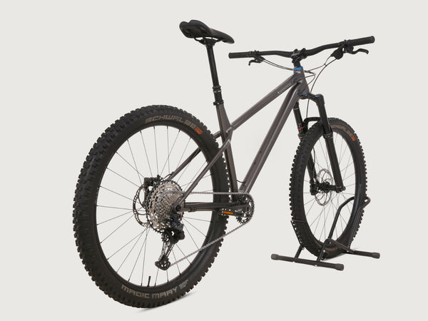 Commencal META HT AM 2023 / Custom-Built / Large / Very Good Condition