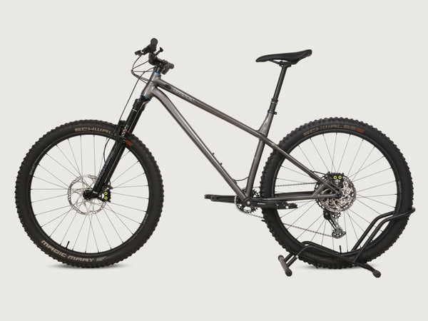 Commencal META HT AM 2023 / Custom-Built / Large / Very Good Condition