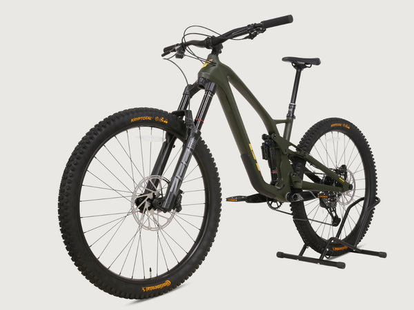 GT Force Carbon Pro Enduro Bike 2023 / MEDIUM / RRP: £4,700.00 / Excellent Condition!