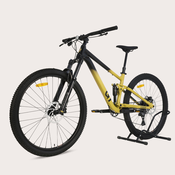 GT Zaskar FS Sport 2024 in excellent condition showing frame details in mustard yellow and black.