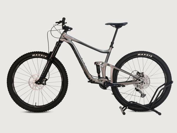 Giant Reign 29 2022 / LARGE / RRP: £2,999.00 / Excellent Condition!