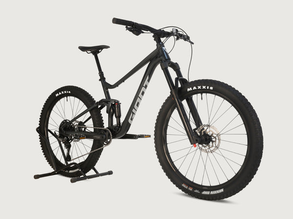Giant Stance 2024 / MEDIUM / RRP: £1,999.00 / Excellent Condition!