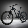 Close-up of the Giant Reign Advanced Pro 2 29 Carbon's front suspension, showcasing the ZEB fork, in Very Good Condition, LARGE frame, RRP £4,499.00, on sale for £1,790.00!
