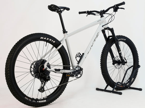 Whyte 905 V4 2023/ LARGE / RRP: £2,099.00 / Excellent Condition!
