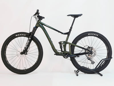 Giant Trance 29 1 2023 / LARGE / RRP: £3,599.00 / Very Good condition