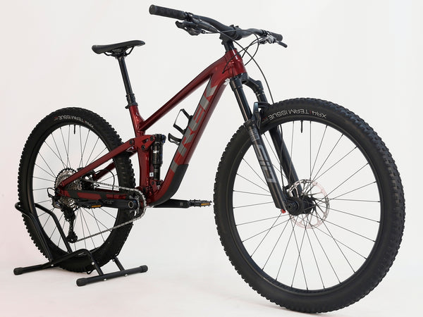 Trek Top Fuel 8 XT 2023 Mountain Bike in Very Good Condition - Suspension System Overview