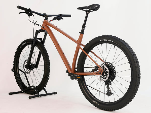 Specialized Fuse Sport 27.5 2023 LARGE Dropper mountain bike components detail, excellent condition, our Price: £930.00.