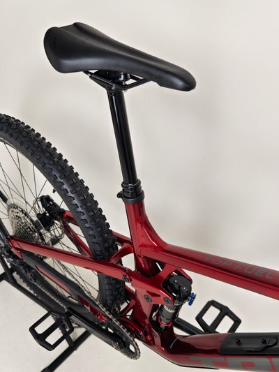 Trek Top Fuel 8 XT 2023 / LARGE / RRP: £3,250.00 / Like New!